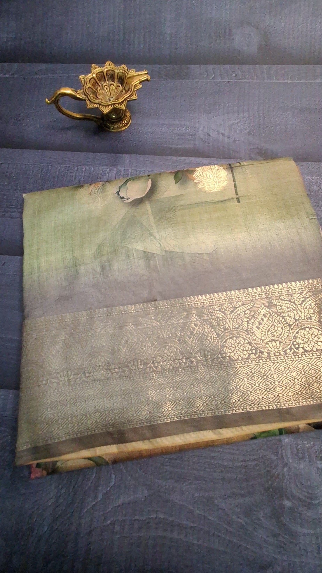 Dola digital print saree